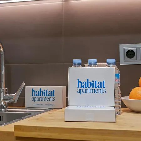 Apartment Habitat Plaza