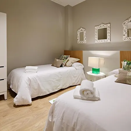 Habitat Plaza Apartment *
